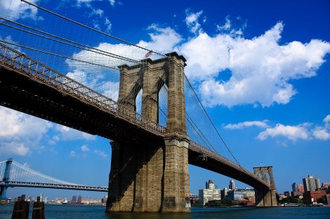 "Brooklyn Bridge Manhattan" 